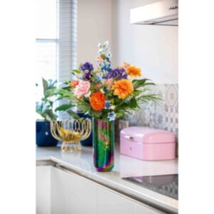 Изумрудный букет из искусственных цветов "Pretty Powerful"