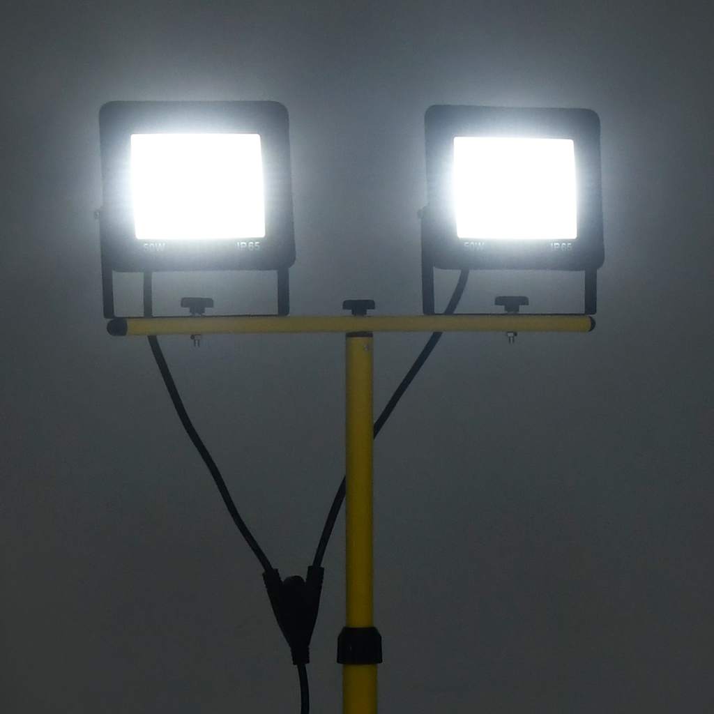 Statiiviga LED prožektor, 2 x 50 W, külm valge